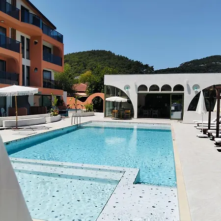 Lina Life Апартаменты